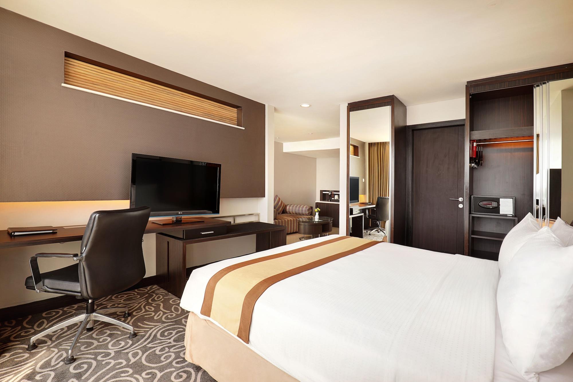 Swiss-Belhotel Balikpapan Exterior foto